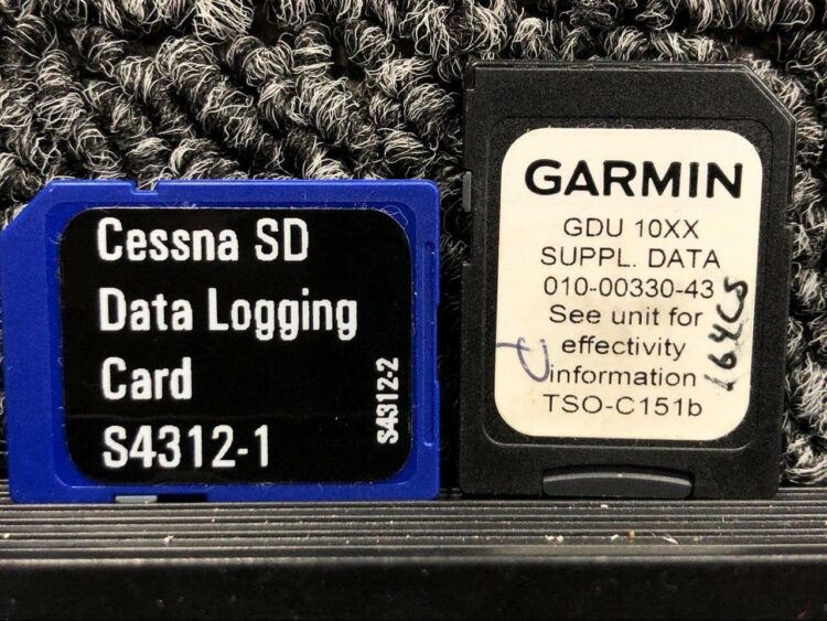 Garmin GDU-1044B Display Unit W/ Cards (14-28V) - Image 8