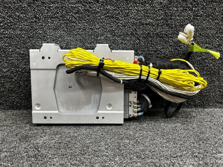 Garmin GEA71B Engine Assessment Unit with Tray and Mods (14-28V) - Image 7