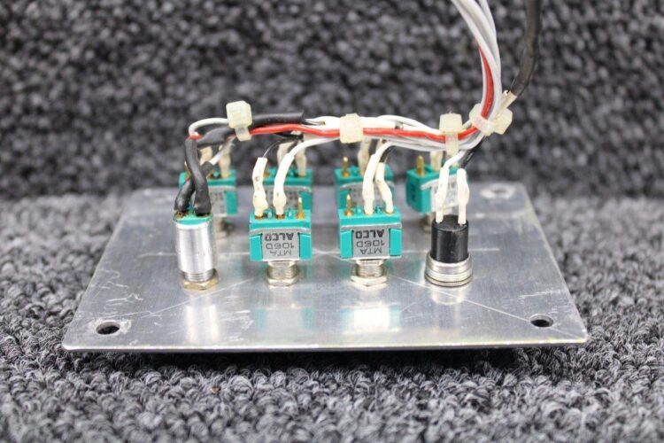 Garmin GTS-800 Switch Panel Assembly - Image 4