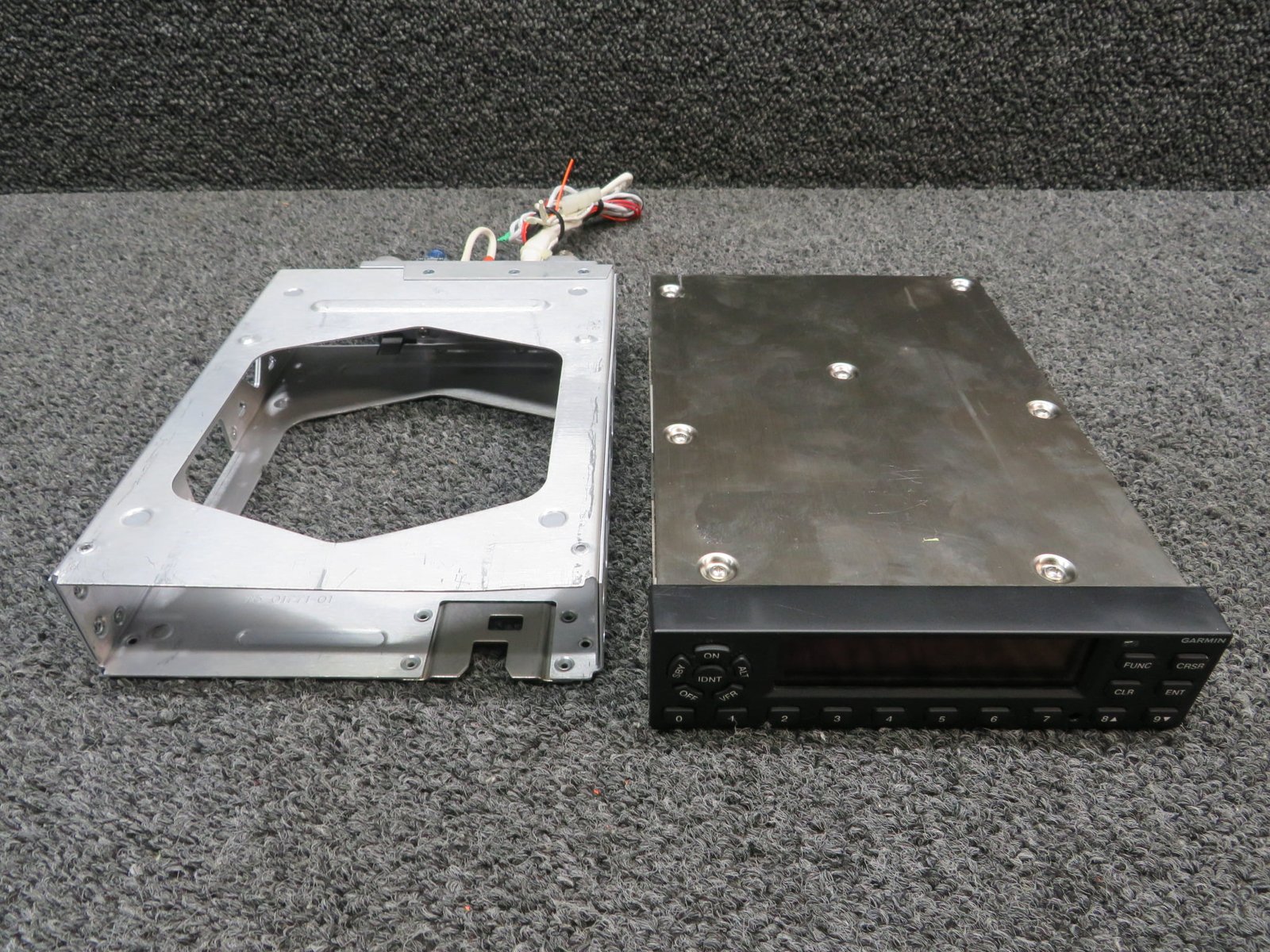 Garmin GTX-335 ADS-b Out Transponder w Tray and Encoder (14 or 28V) - Image 2