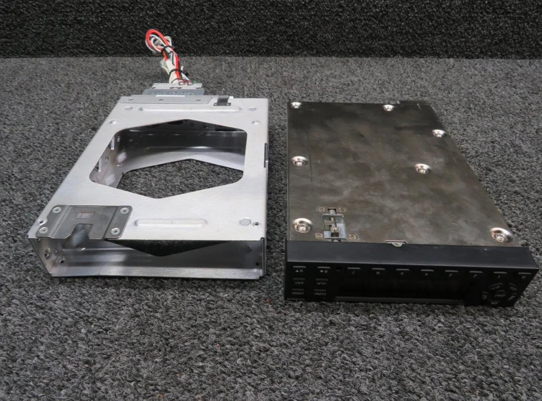 Garmin GTX-335 ADS-b Out Transponder w Tray and Encoder (14 or 28V) - Image 3