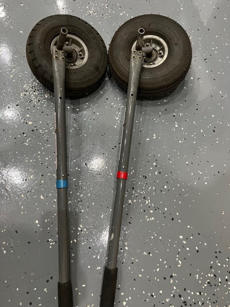 Ground Handling Wheels For R44 - Image 2