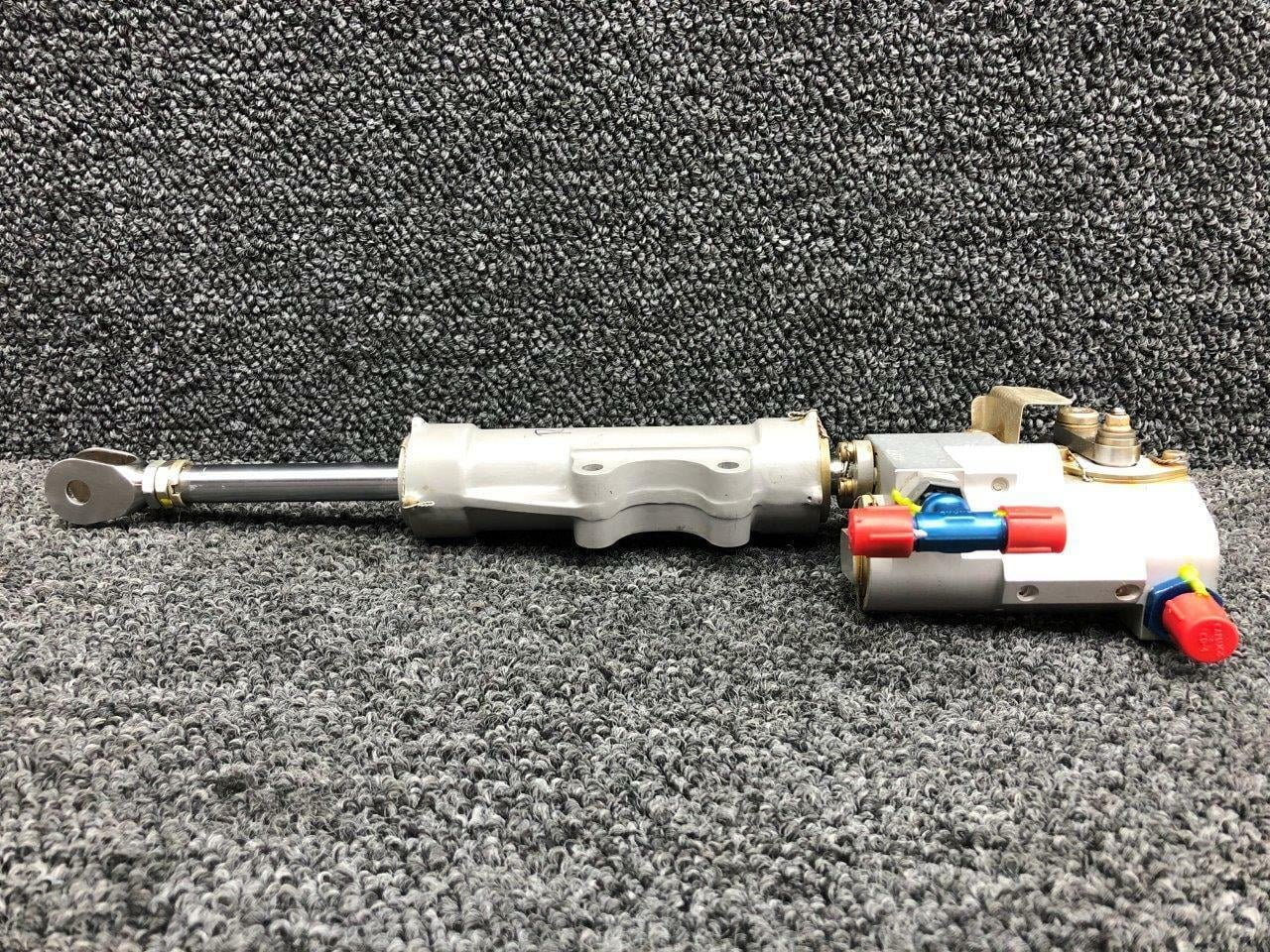 Robinson R44 Forward Servo Assy for D212-1  W/ 8130 - Image 4
