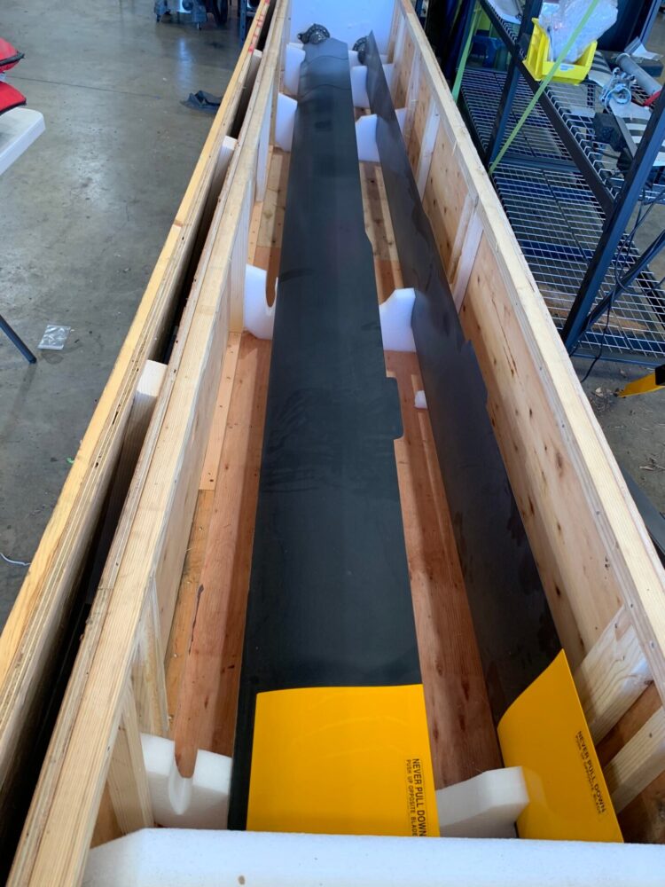Used R66 main rotor blades! F016-2 - Image 6
